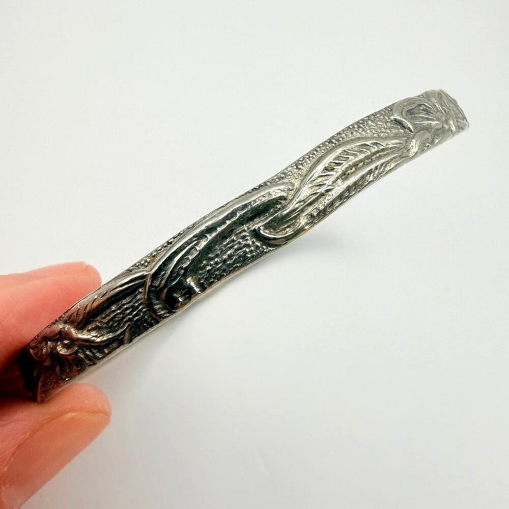 Vintage Taxco Mexico Alpaca Silver Bangle Bracelet Floral Repousse 8 Inch - Picture 3 of 8